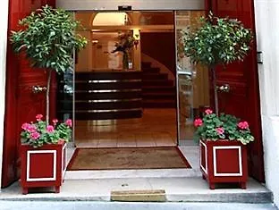 Relais Du Pre Париж