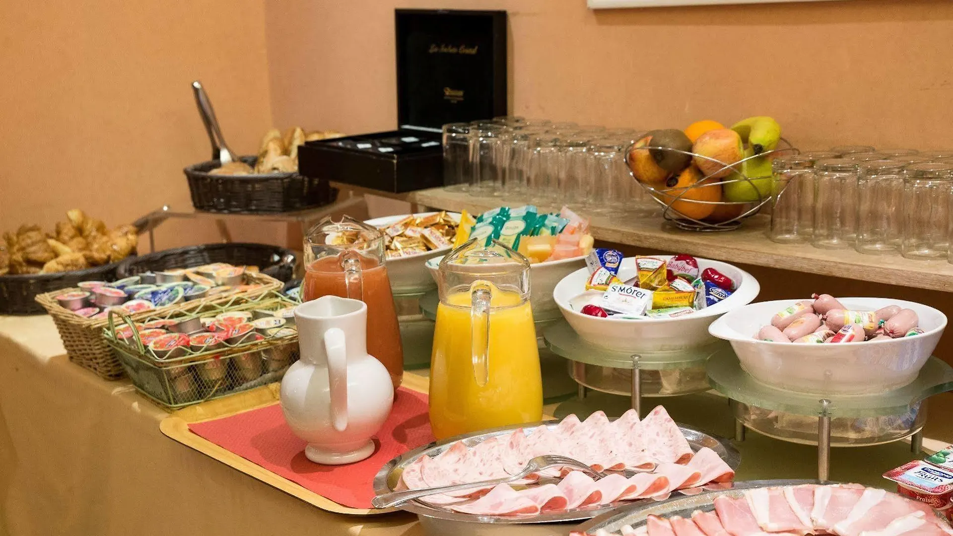 Relais Du Pre Париж