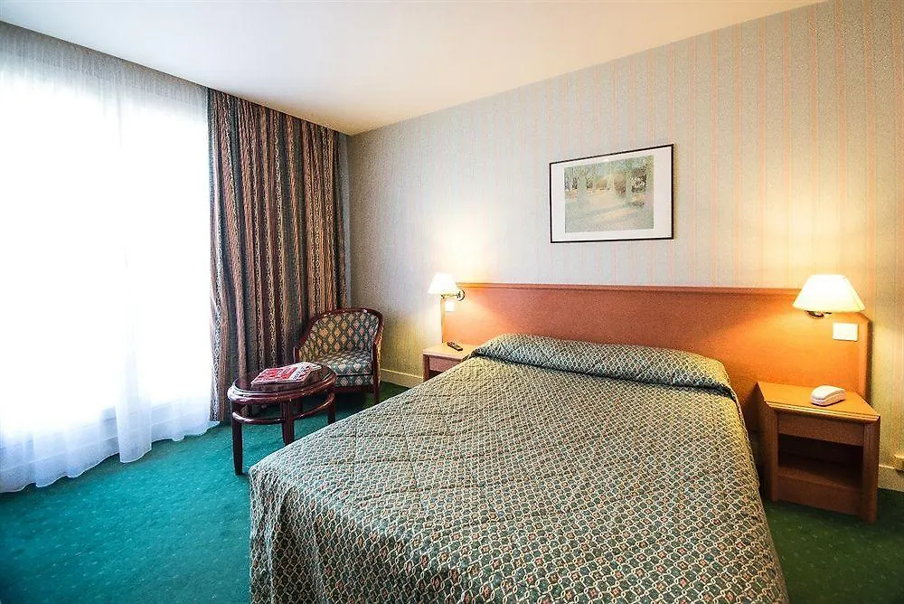 Relais Du Pre Otel 3*