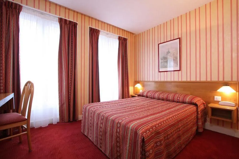 Relais Du Pre Otel 3*